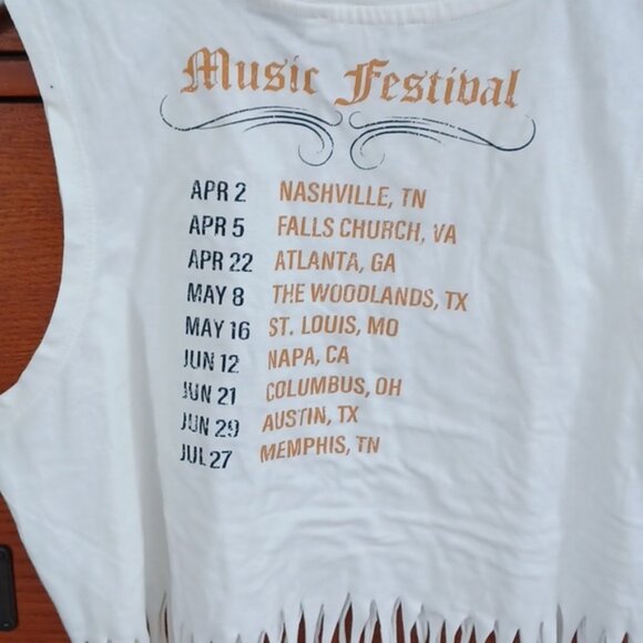 Love Peace & Lazy Days top festival Nashville - Picture 4 of 6